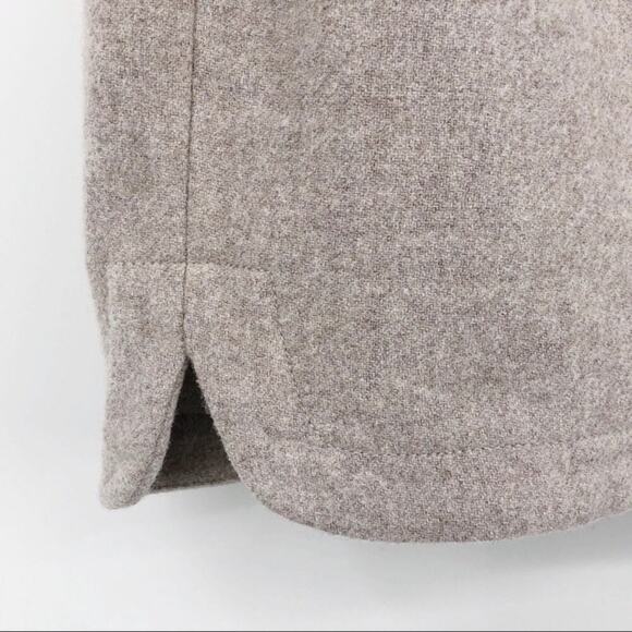 J. Crew Women's Shirttail Mini Skirt Sz 10 Beige Wool Blend Straight Lined B0358 - Picture 3 of 8